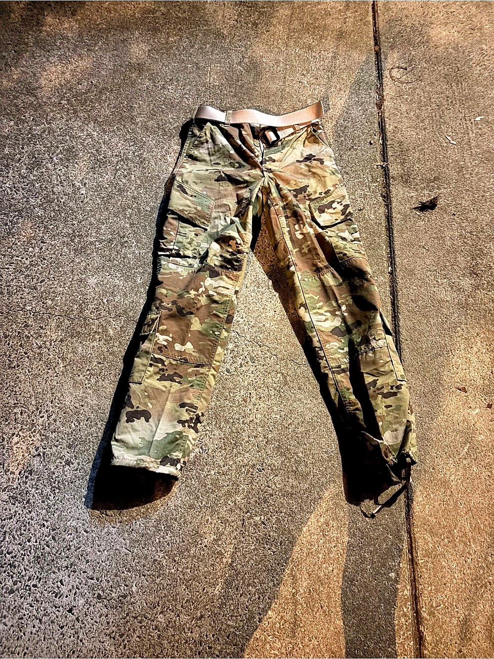 Women/Men's US Military (US Army or US Marines military issued
Size small/med